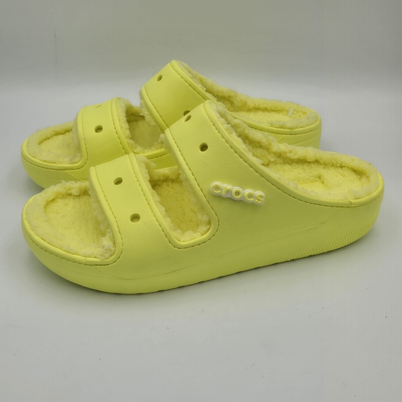 CROCS Classic Cozy Sandals, Bright Yellow, Faux Fur, SOFT! Men's 10/Women's 12 - Picture 4 of 12